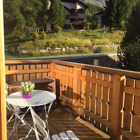 Engadina Chesa Gluna - Madulain