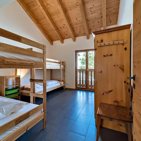 Apartment Engadina Chesa Gluna - *