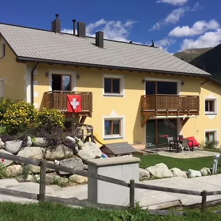 Engadina Chesa Gluna -