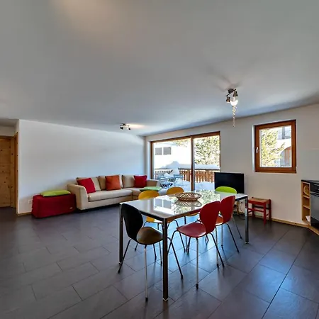 Apartment Engadina Chesa Gluna - Madulain