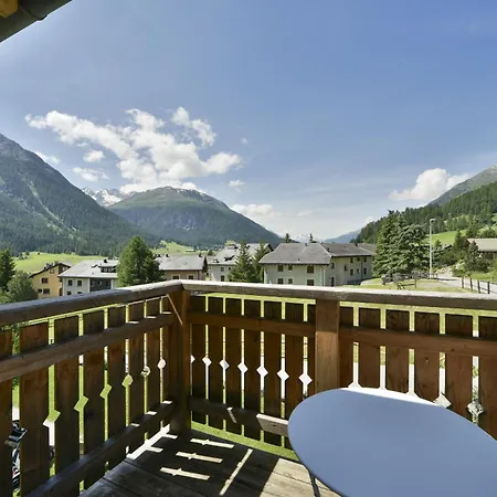 Engadina Chesa Gluna - Madulain