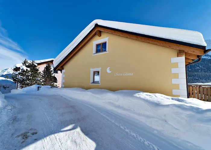Engadina Chesa Gluna - *