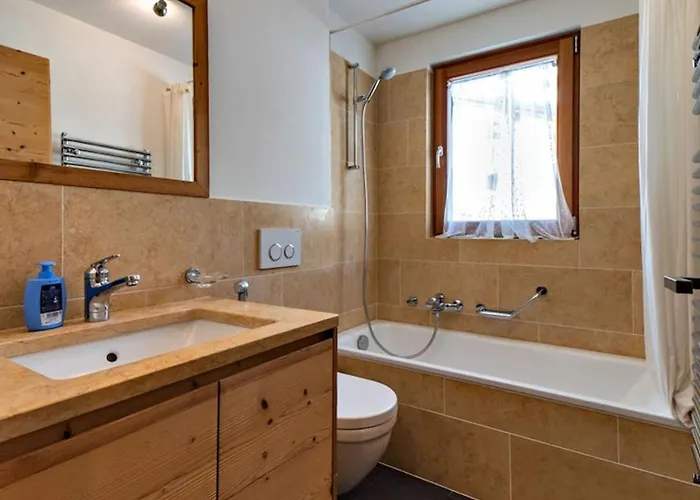 Engadina Chesa Gluna - Madulain