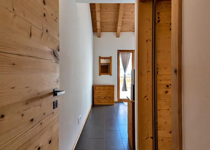 Engadina Chesa Gluna - *