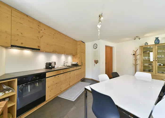 Apartamento Engadina Chesa Gluna - *